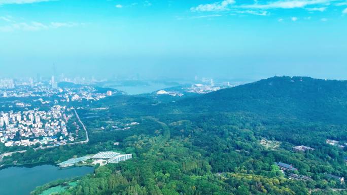 4K航拍高空城市山峰