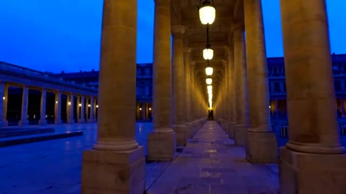 巴黎，夜间皇家宫殿，原名Palais-Cardinal，是黎塞留枢机在巴黎的个人住所