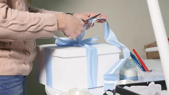 包装圣诞礼物-4k延时和停止运动