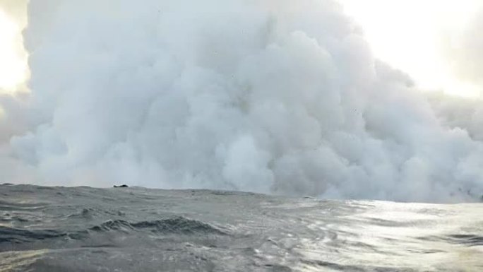 科纳夏威夷火山爆发二氧化硫在水上烟雾视频