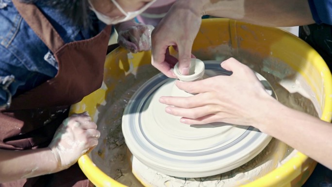 亲子活动陶瓷陶艺兴趣制作课堂