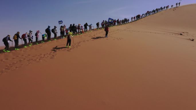 沙漠探险 户外 徒步 穿越 旅游 风沙