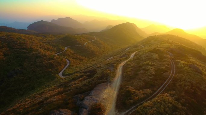 航拍福州五虎山顶峰夕阳落日壮丽风光