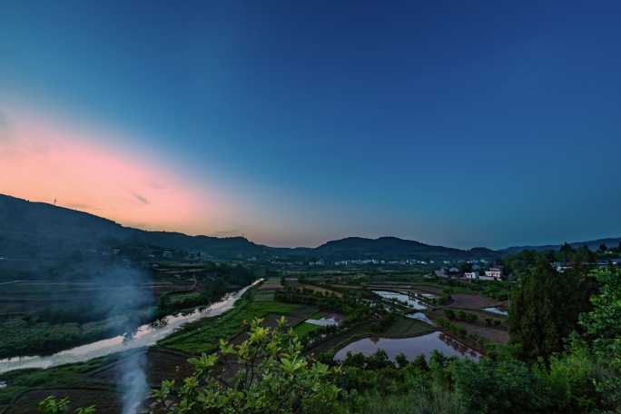 乡村黄昏到夜晚延时摄影