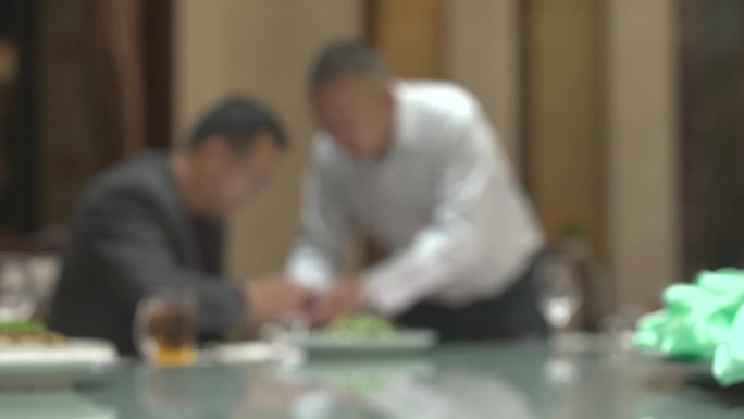 高档酒店贪腐喝酒密谋官商勾结