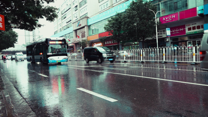 强降雨雨水灾情灾害