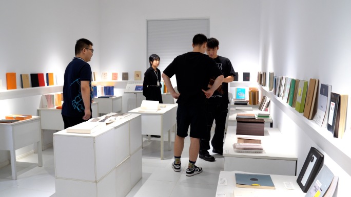 书展 图书设计书籍设计图书大学大学课堂