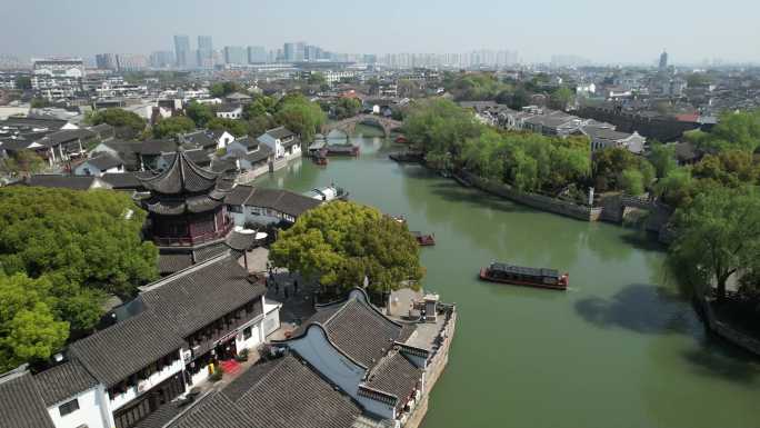 苏州市七里山塘古建筑水乡河流风光