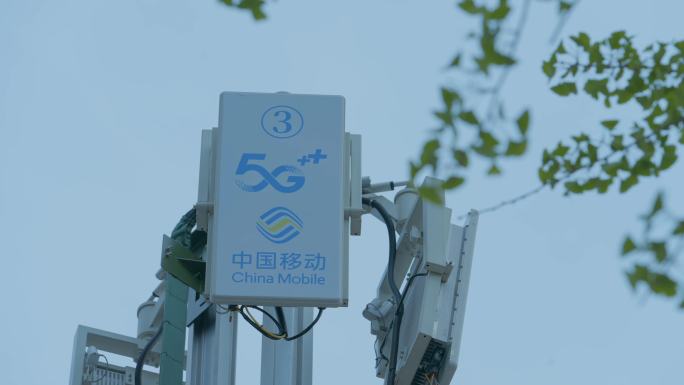 中国移动应急通信车 5G+