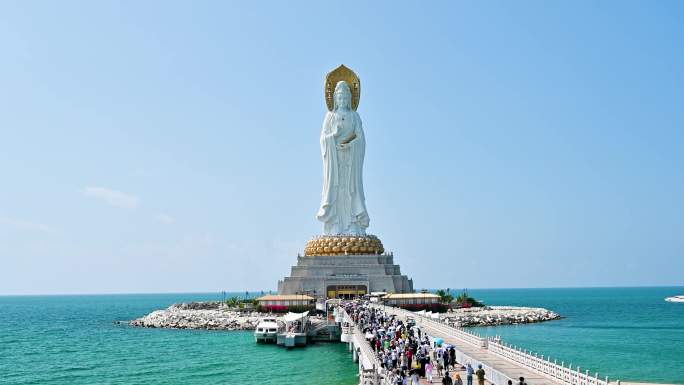 海南三亚南山旅游区南海观音五一游客人流