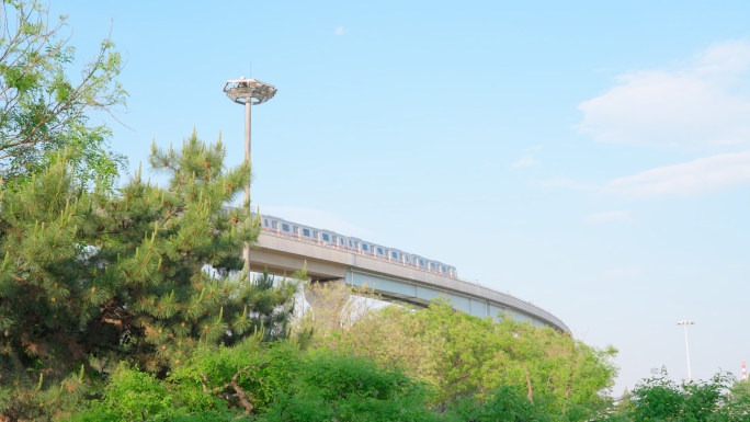 北京燕房线地铁 地面视角