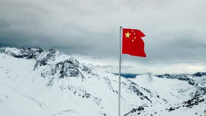 戍守边疆 边疆国旗 爱国 主权 领土