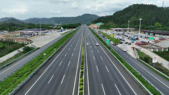 高速公路交通畅通鸟瞰中国高速公路