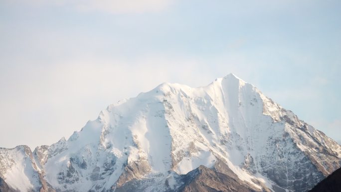 雅拉雪山