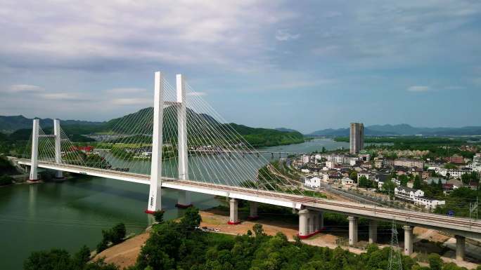 富春江铁路大桥