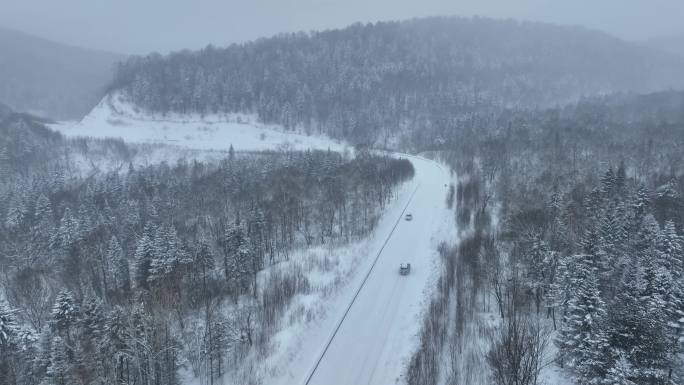 黑龙江亚布力雪乡亚雪公路冬季风光航拍