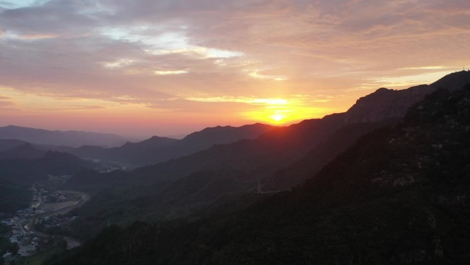 太行山日出晨曦 半边天 宣传片素材