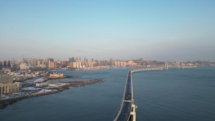 跨海大桥 冬天 沿海城市