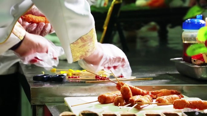 餐厅美食 菜前摆盘 厨师团队