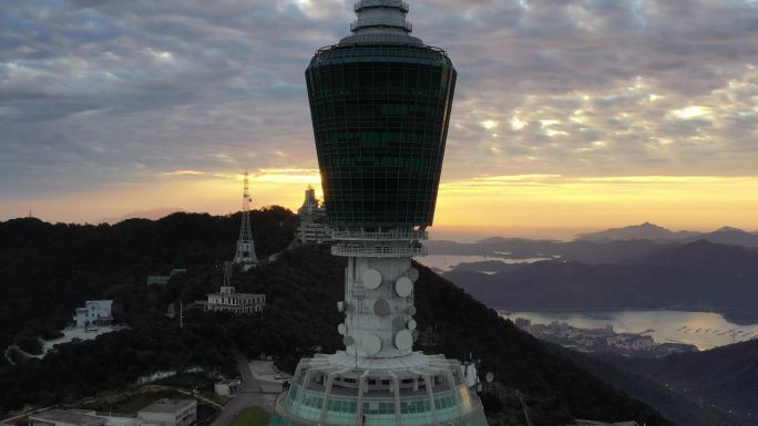 梧桐山电视塔日出