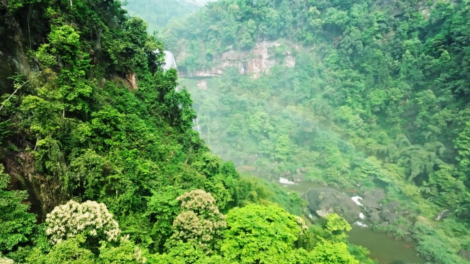 赤水丹霞瀑布景区航拍