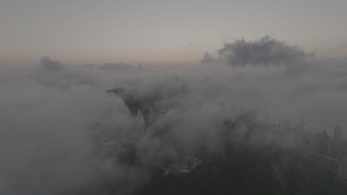 LOG格式香港岛傍晚云雾航拍