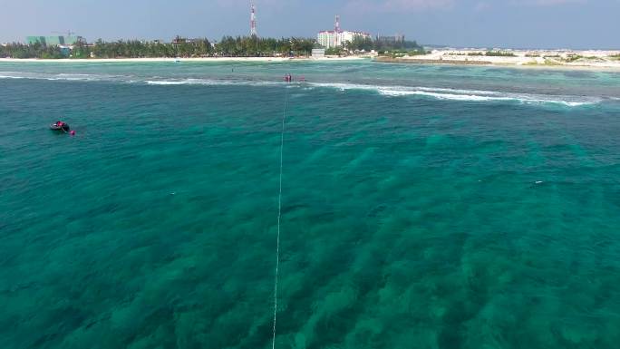 大海海滩 海边度假 飞机起飞