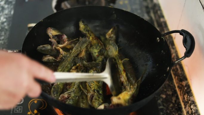 烹饪黄颡鱼美食