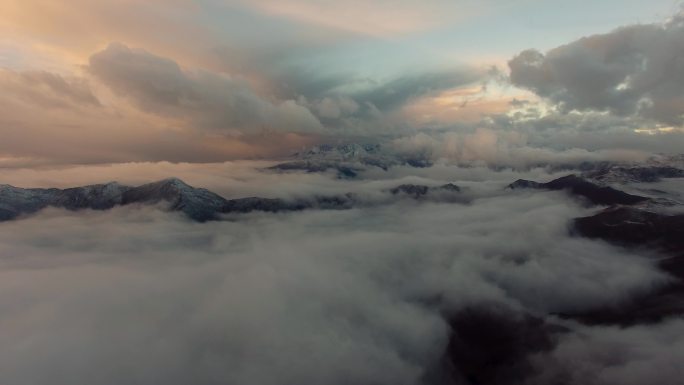 夹金山云海穿越