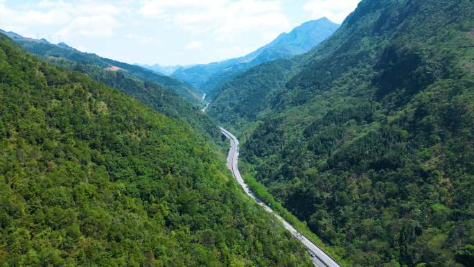 云南高山峡谷高速公路