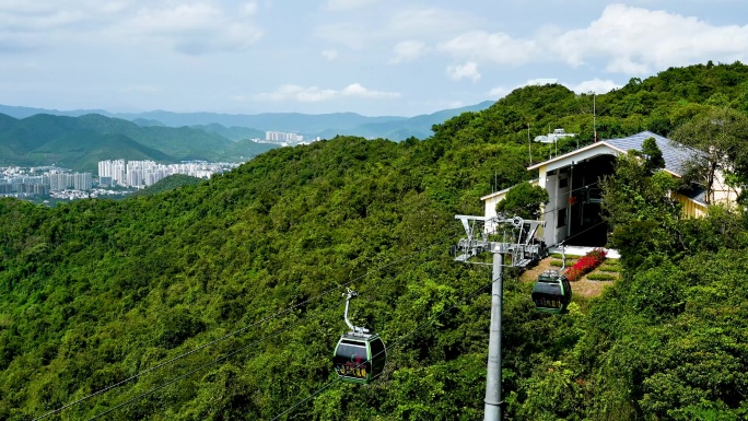 凤凰岭海誓山盟景区缆车特写