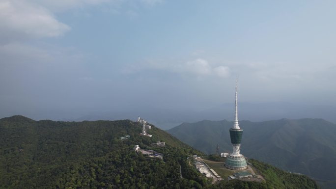 深圳市梧桐山电视塔云海航拍
