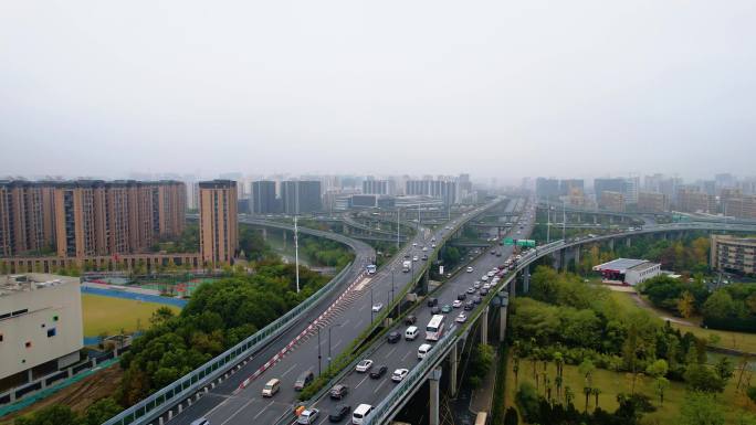 杭州上城区石德立交桥高架桥车流风景视频素