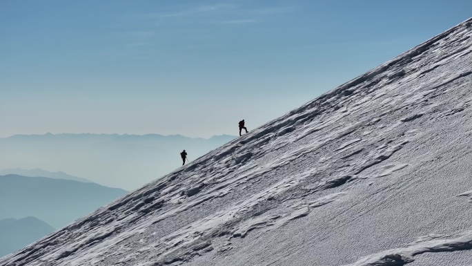 登雪山