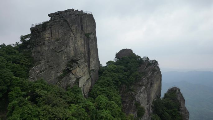 俯瞰航拍  山峰奇石   鬼斧神工