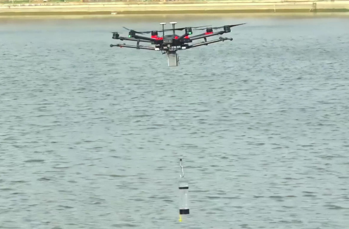 无人机水质监测