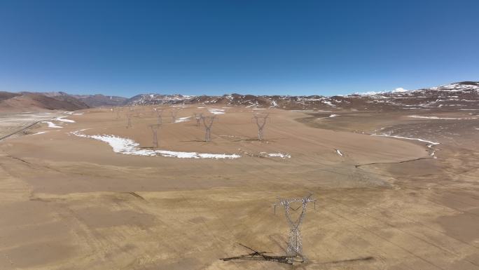 西藏超高压电力输送电塔4K航拍