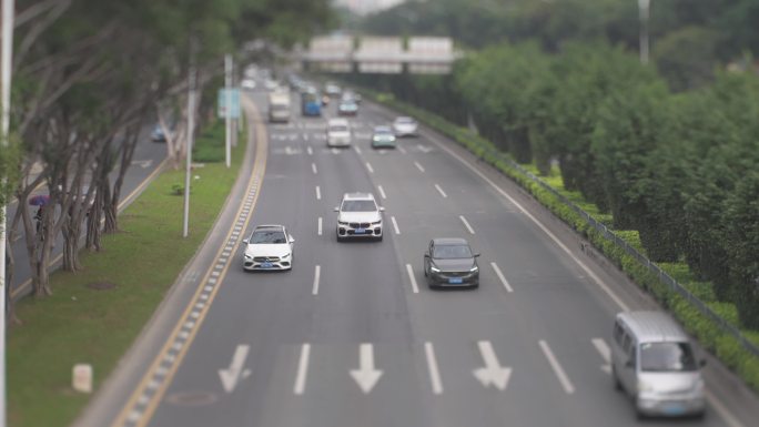 移轴小人国公路汽车