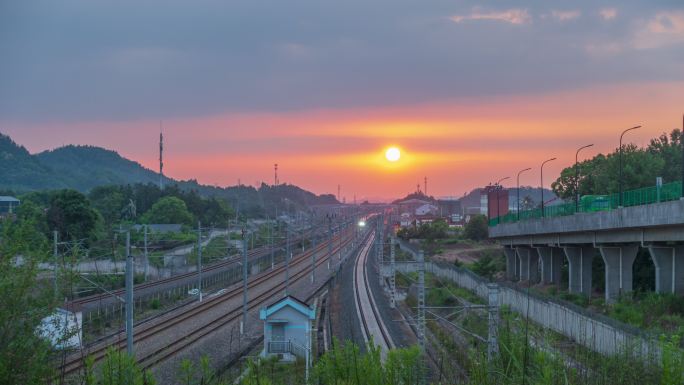中国高铁，动车，日落，火车，日落延时