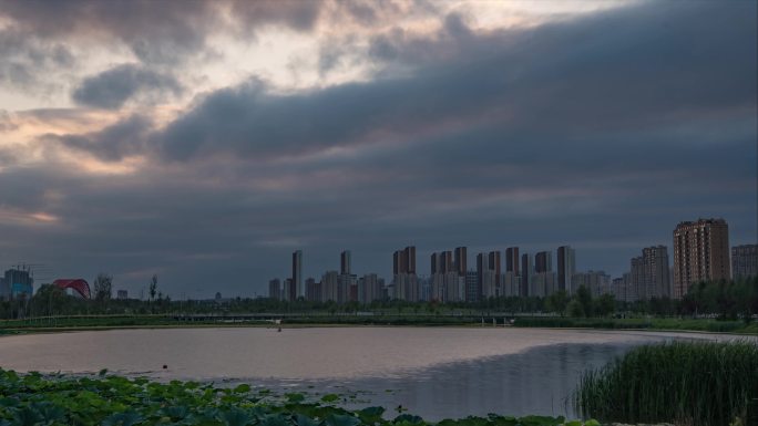 长春南溪湿地新星宇流云日转夜延时