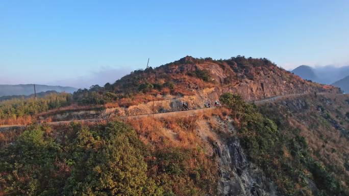 广东第一峰盘山公路机车队