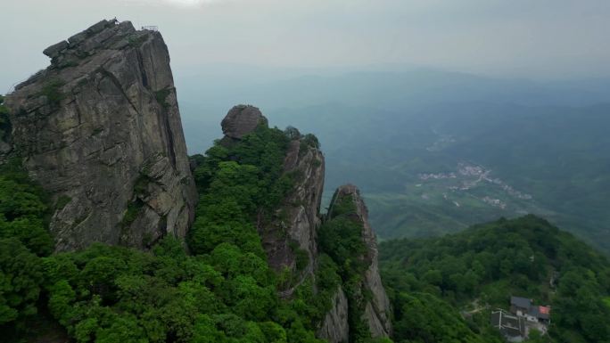 山峰  奇峰异石  鬼斧神工