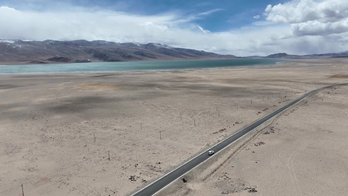 西藏阿里地区航拍 陆巡兰德酷路泽