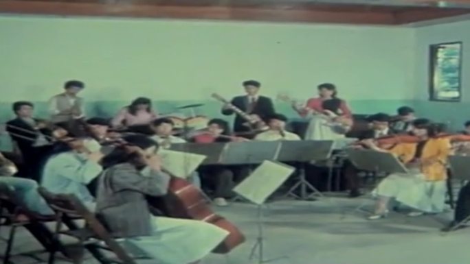 70年代中国年轻人跳交际舞老视频