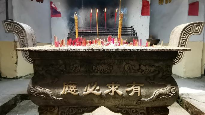 烧香祈福寺庙香火还愿