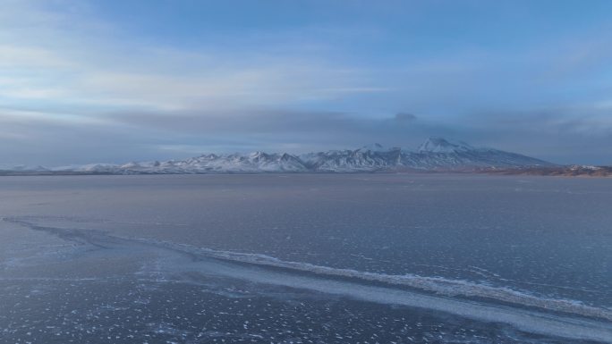 西藏冬季玛旁雍错冰湖玛旁雍错日出日落