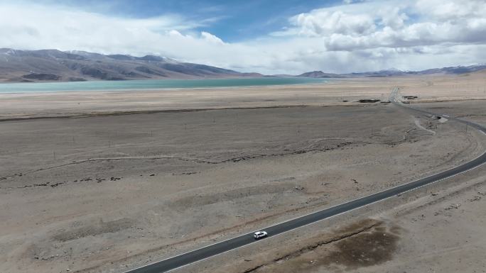 西藏阿里地区航拍 陆巡兰德酷路泽