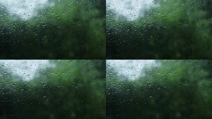 下雨天玻璃窗上的水珠