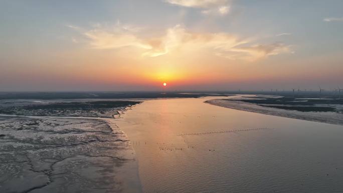 4K滩涂风车夕阳