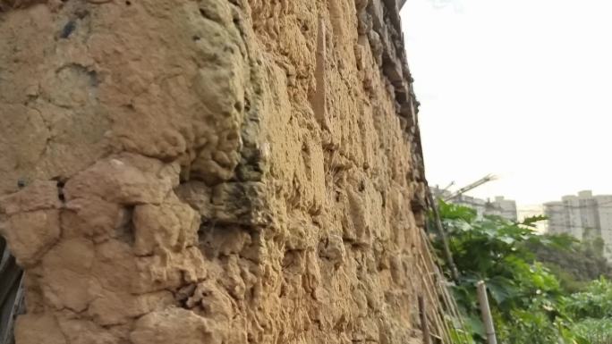 百年老泥墙土砖墙风化墙腐蚀墙老围墙黄土墙